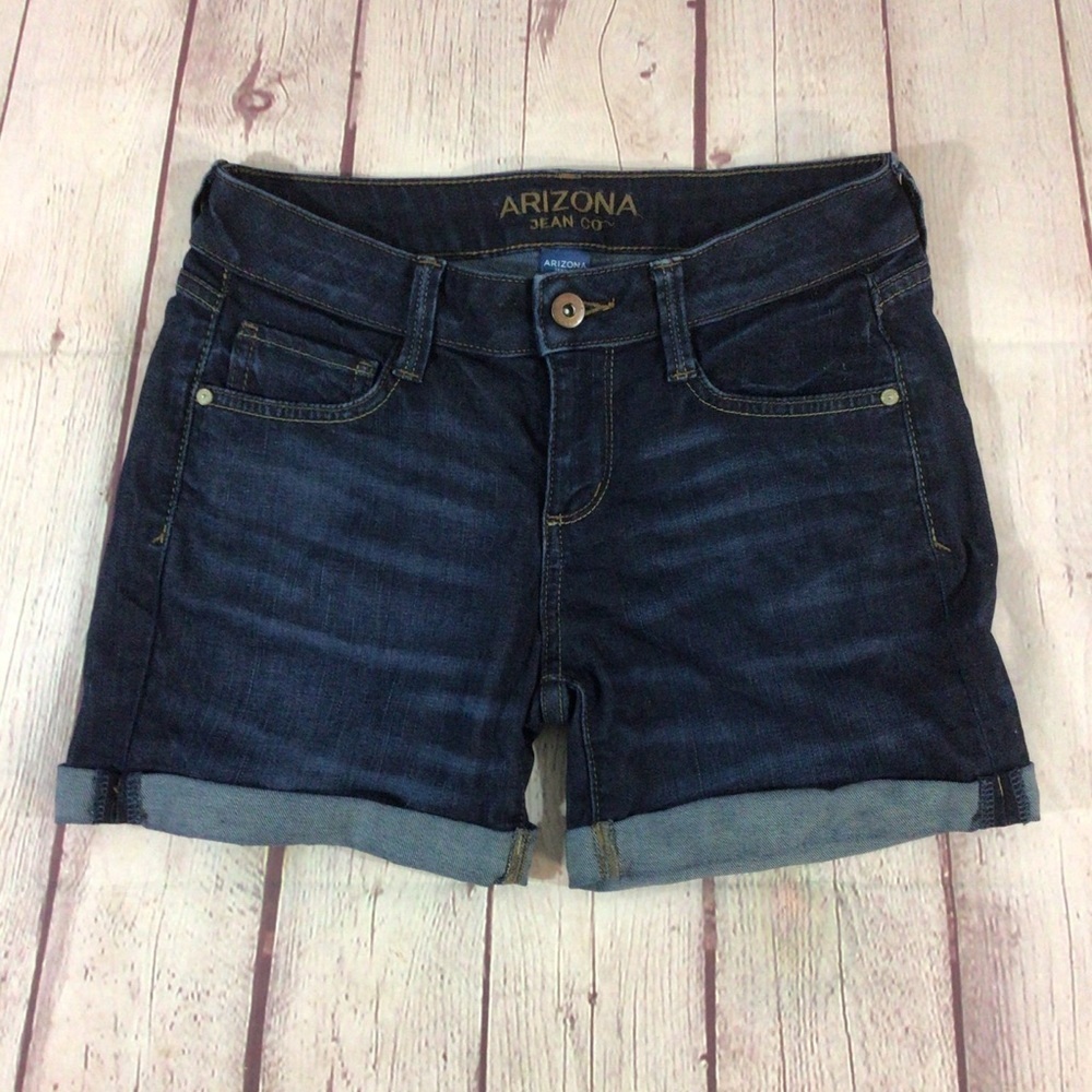 Arizona Jean Company Junior’s Blue Denim Jean Shorts - Size 3